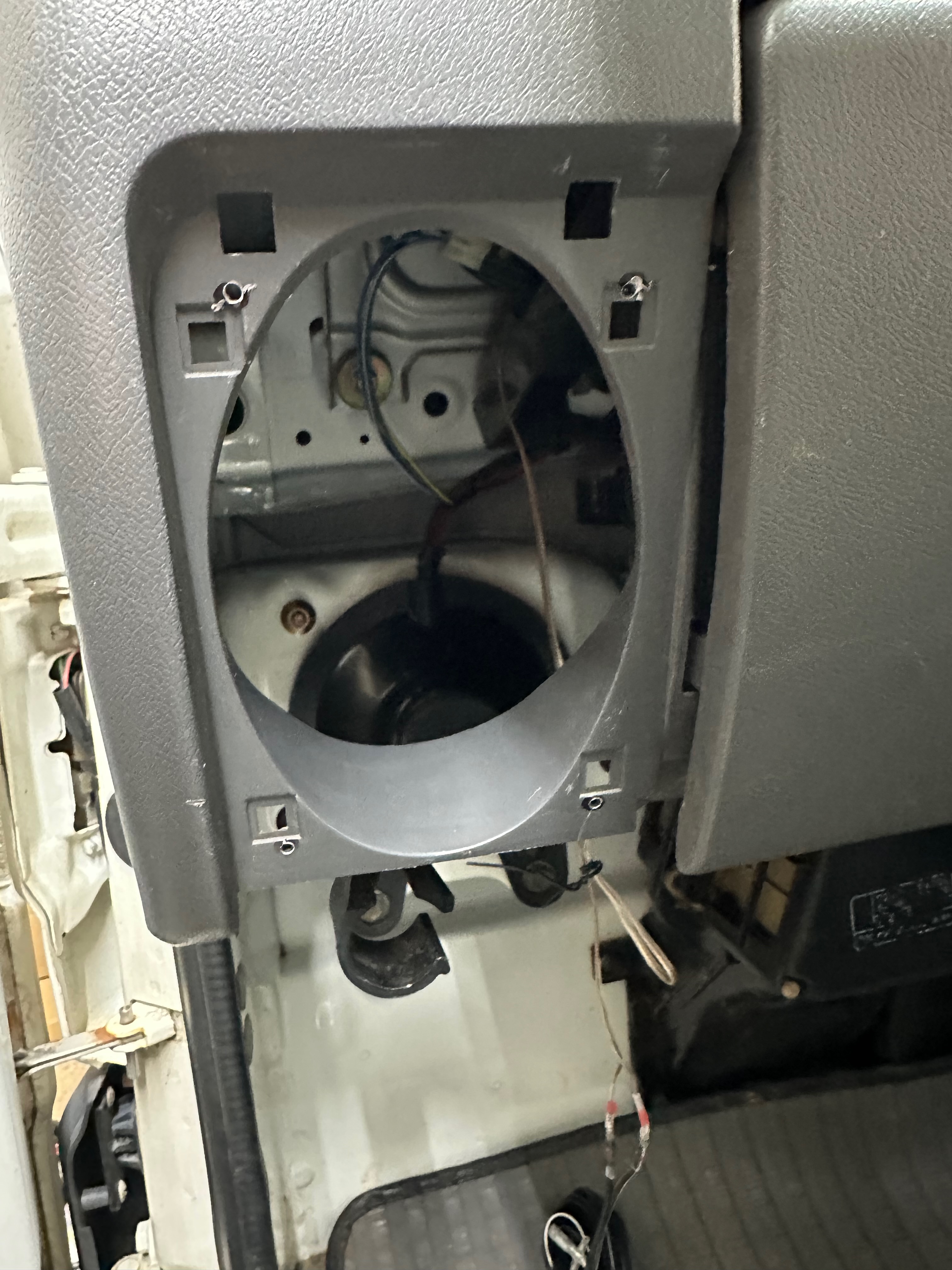 speaker mount location